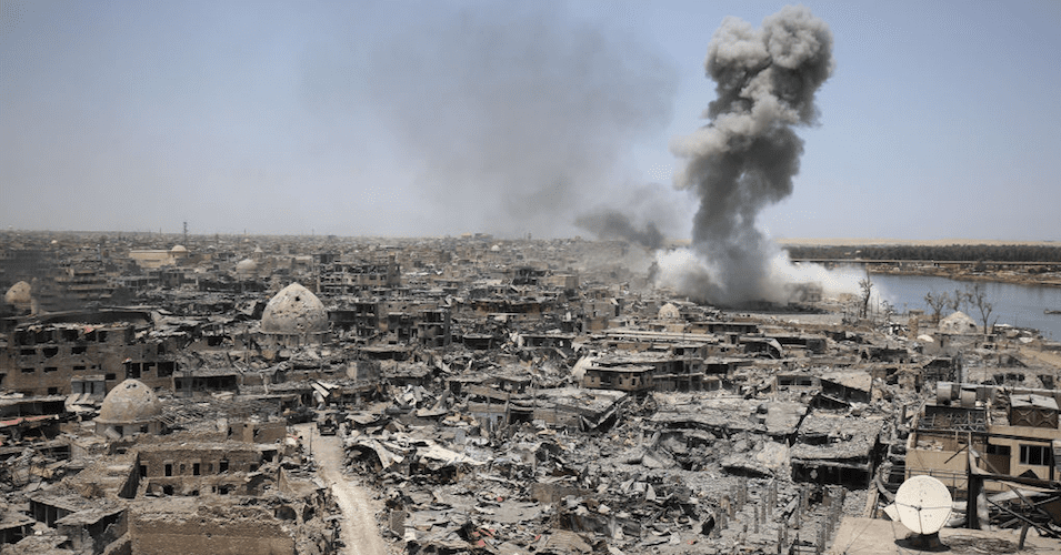 Mosul, Iraq under U.S. aerial bombardment on July 9, 2017. (Photo: Ahmad Al-Rubaye/AFP/Getty Images)